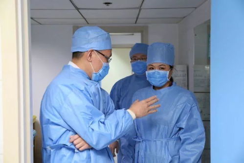用堅守傳遞溫暖，以管理凝聚力量——市醫院管理中心領導除夕慰問一線職工側記